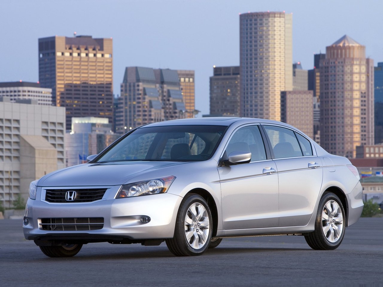 Honda Accord VIII, седан