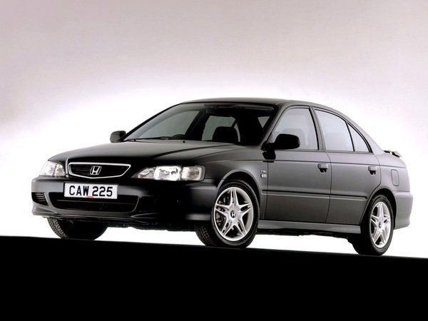Honda Accord VI, седан