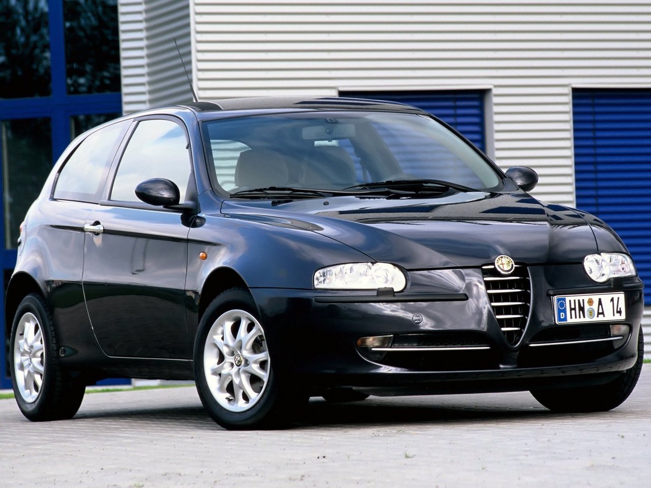 Alfa Romeo 147 I, хэтчбек 3 дв.