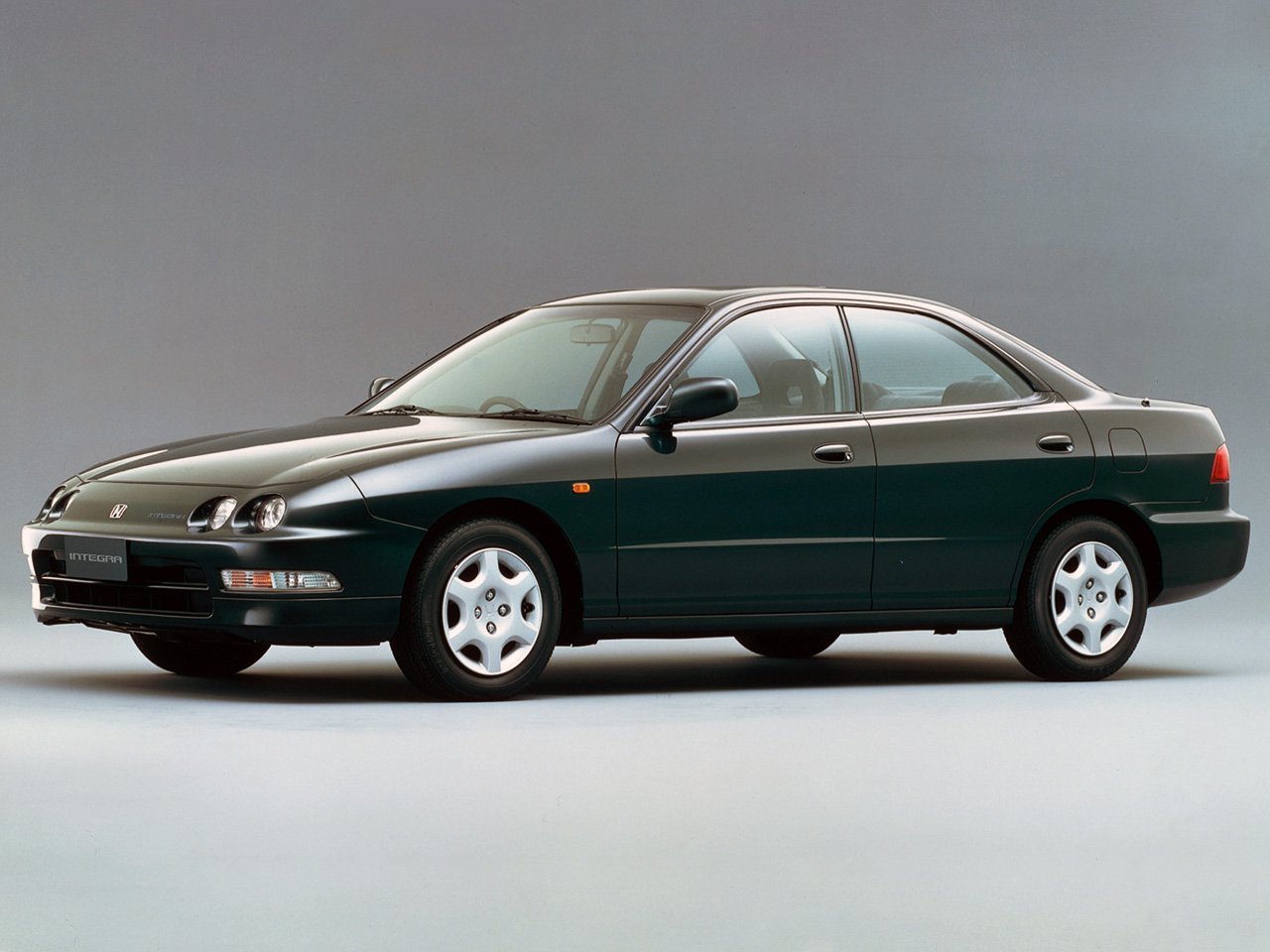 Honda Integra III, седан