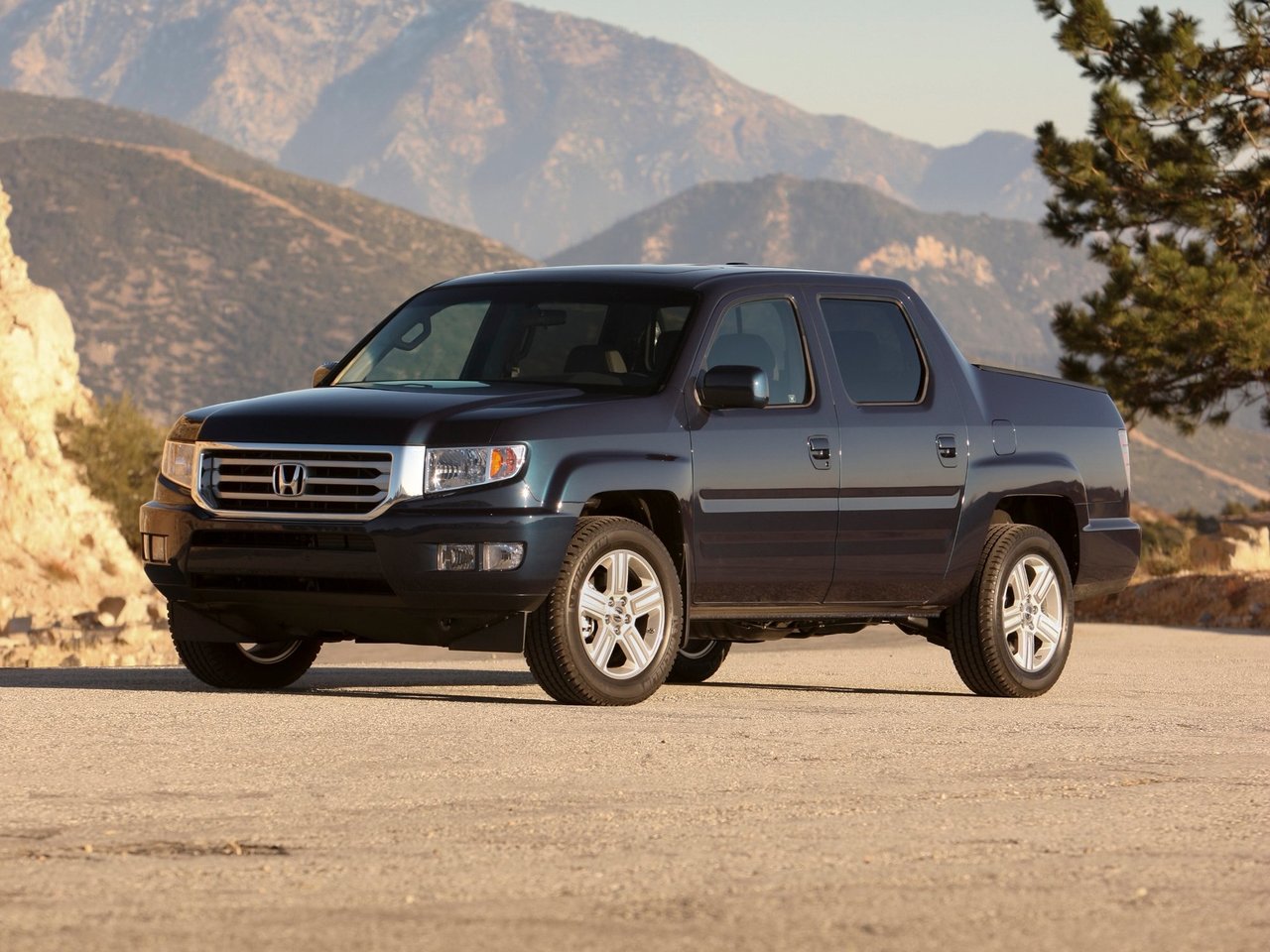 Honda Ridgeline I Рестайлинг, пикап двойная кабина