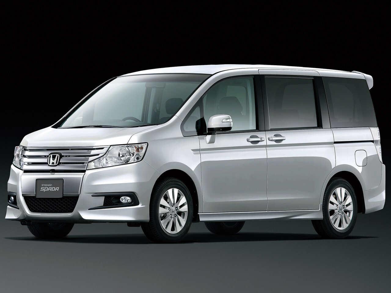 Honda Stepwgn IV, минивэн