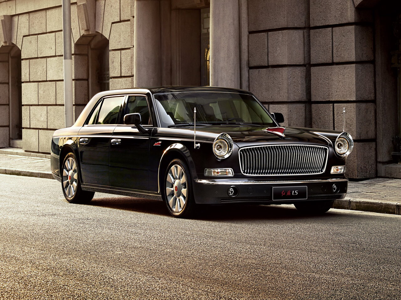 Hongqi L5 I, лимузин