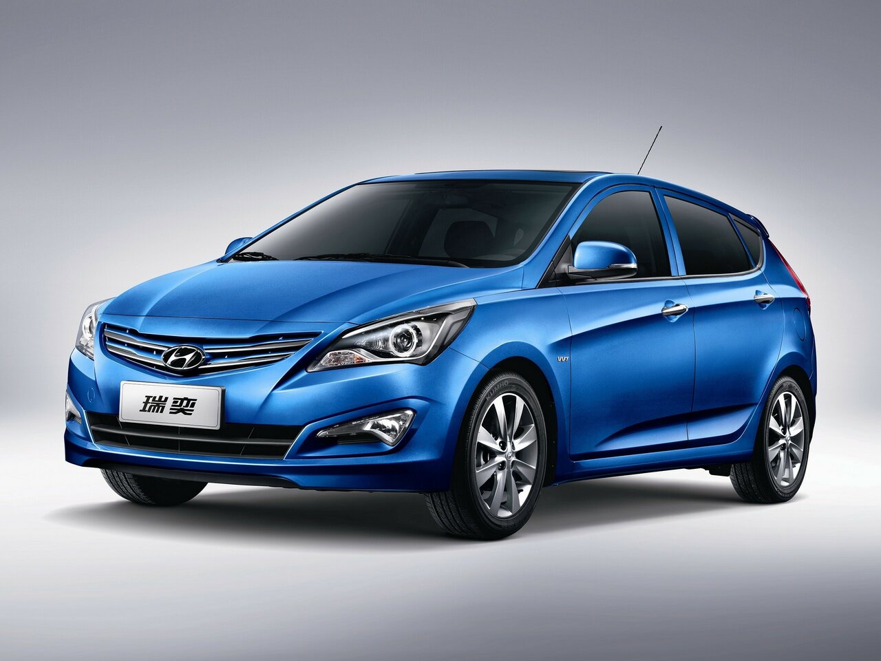Hyundai Verna III Рестайлинг, хэтчбек 5 дв.