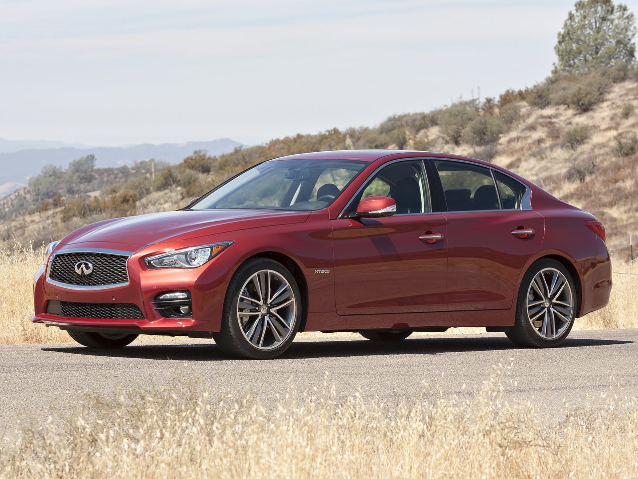 Infiniti Q50 I, седан