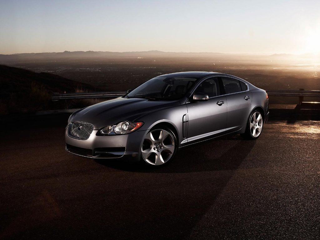 Jaguar XF I, седан