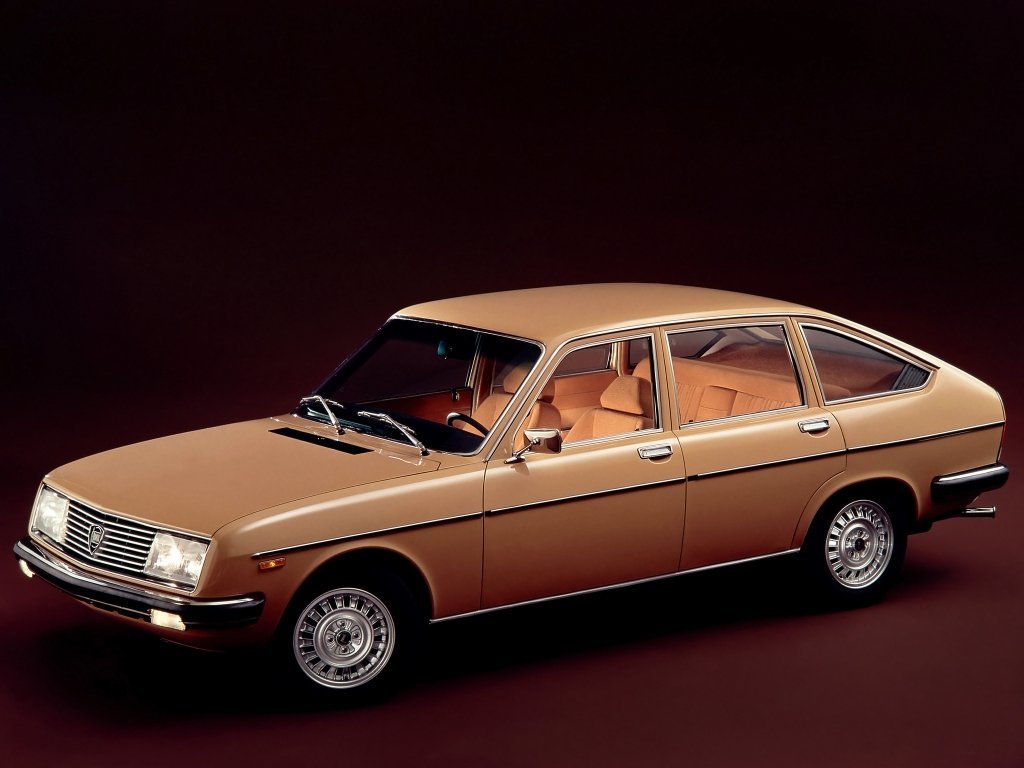 Lancia Beta I, седан