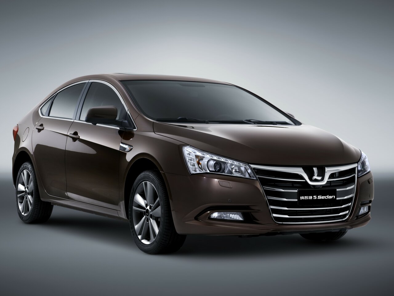 Luxgen Luxgen5 I, седан