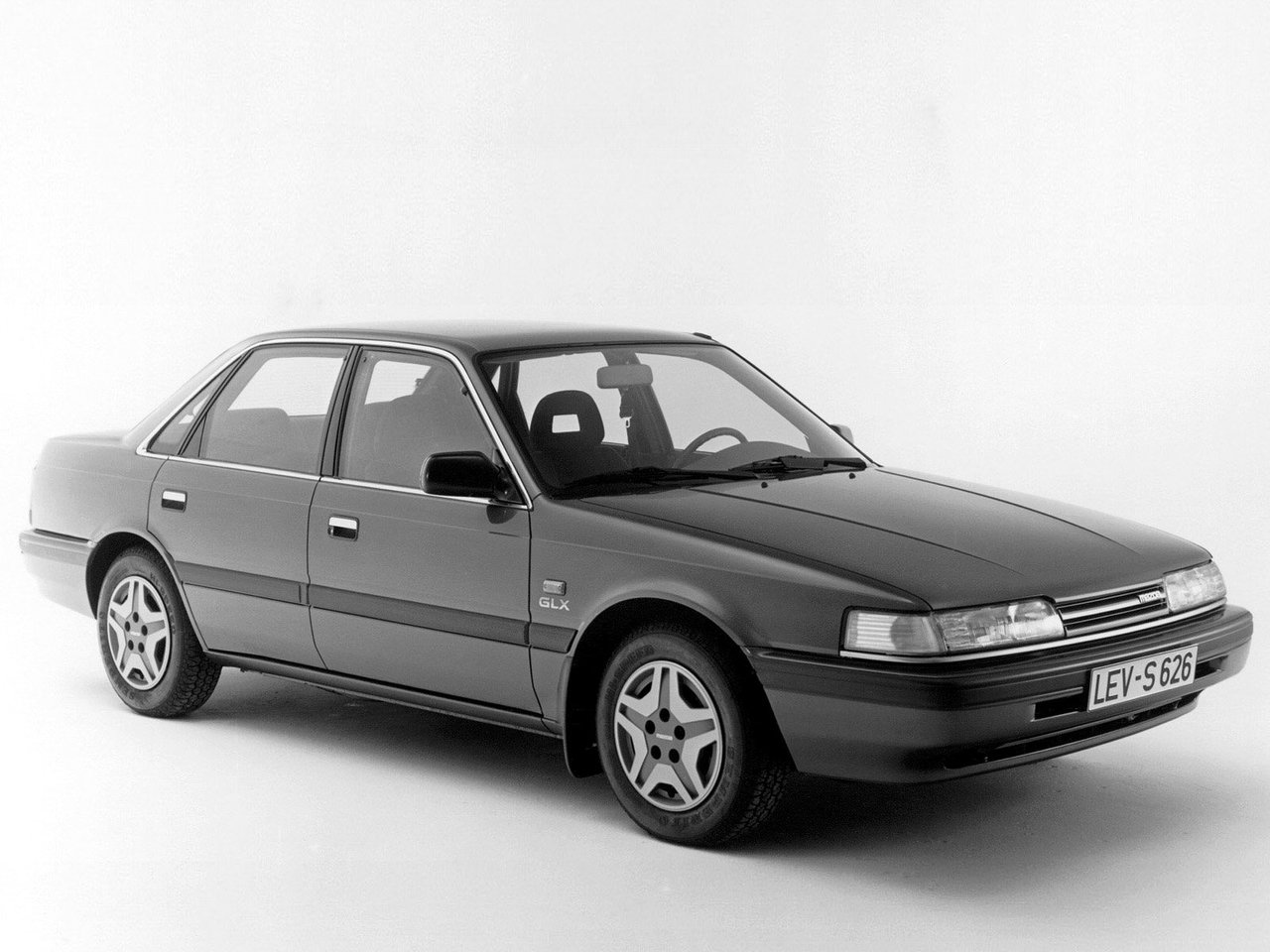 Mazda 626 III (GD), седан