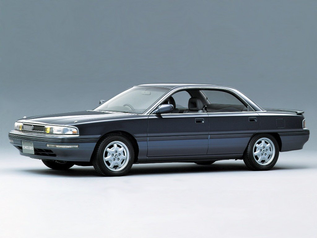 Mazda Eunos 300 I, седан