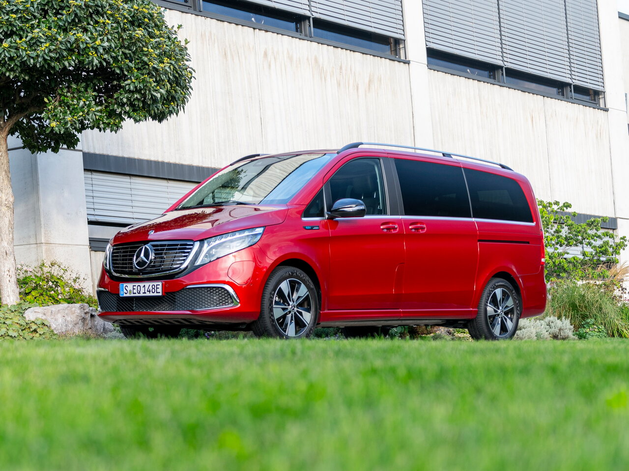 Mercedes-Benz EQV I, минивэн