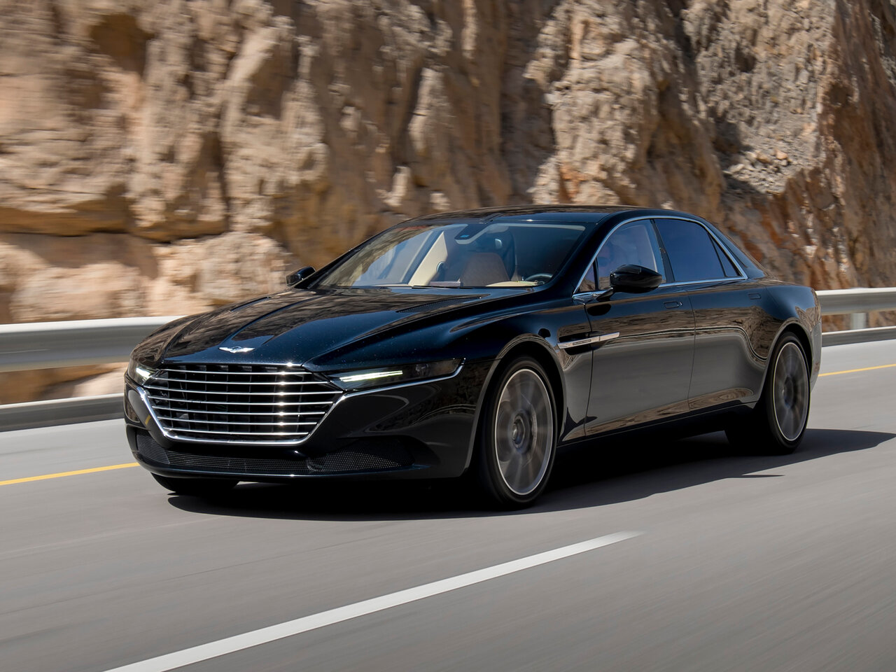 Aston Martin Lagonda Taraf I, седан