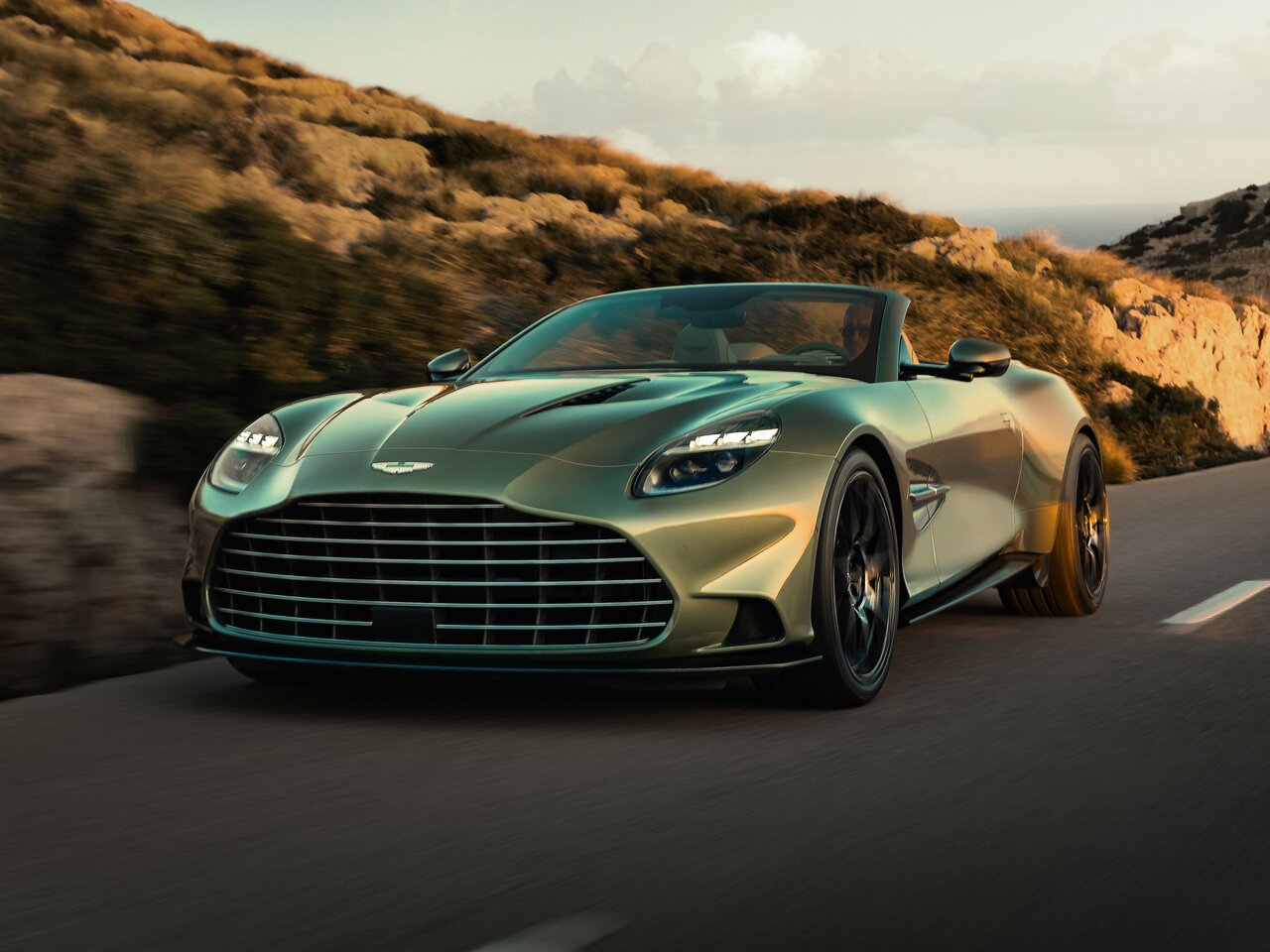 Aston Martin Vanquish III, родстер