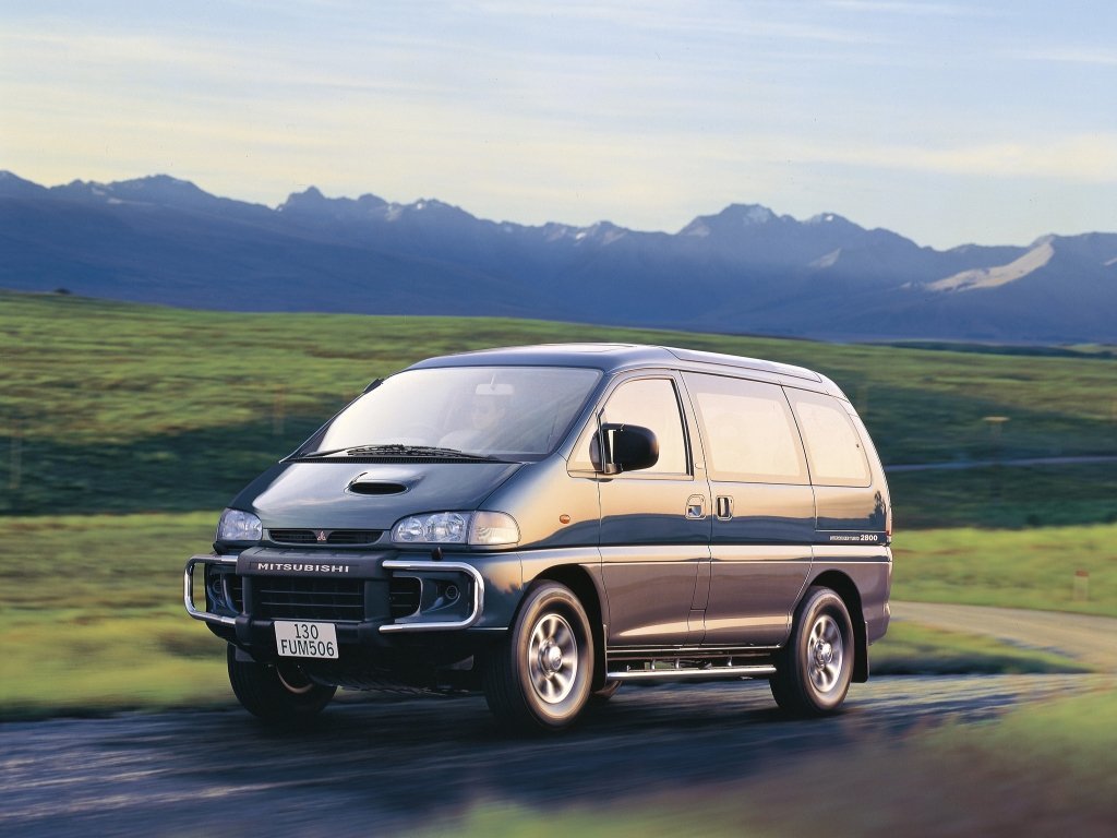 Mitsubishi Delica IV, минивэн