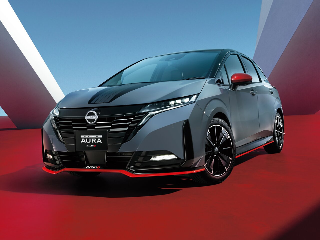 Хэтчбек 5 дв. aura nismo