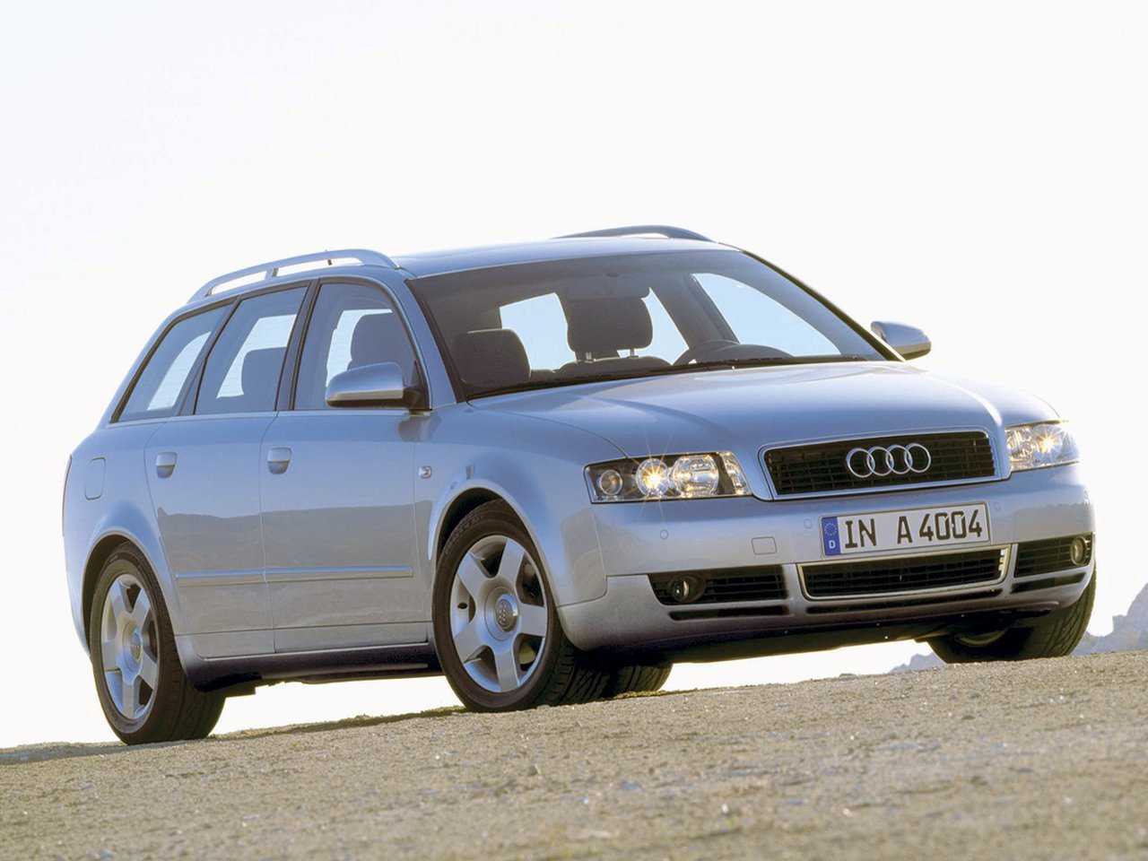 Audi A4 II (B6), универсал 5 дв.