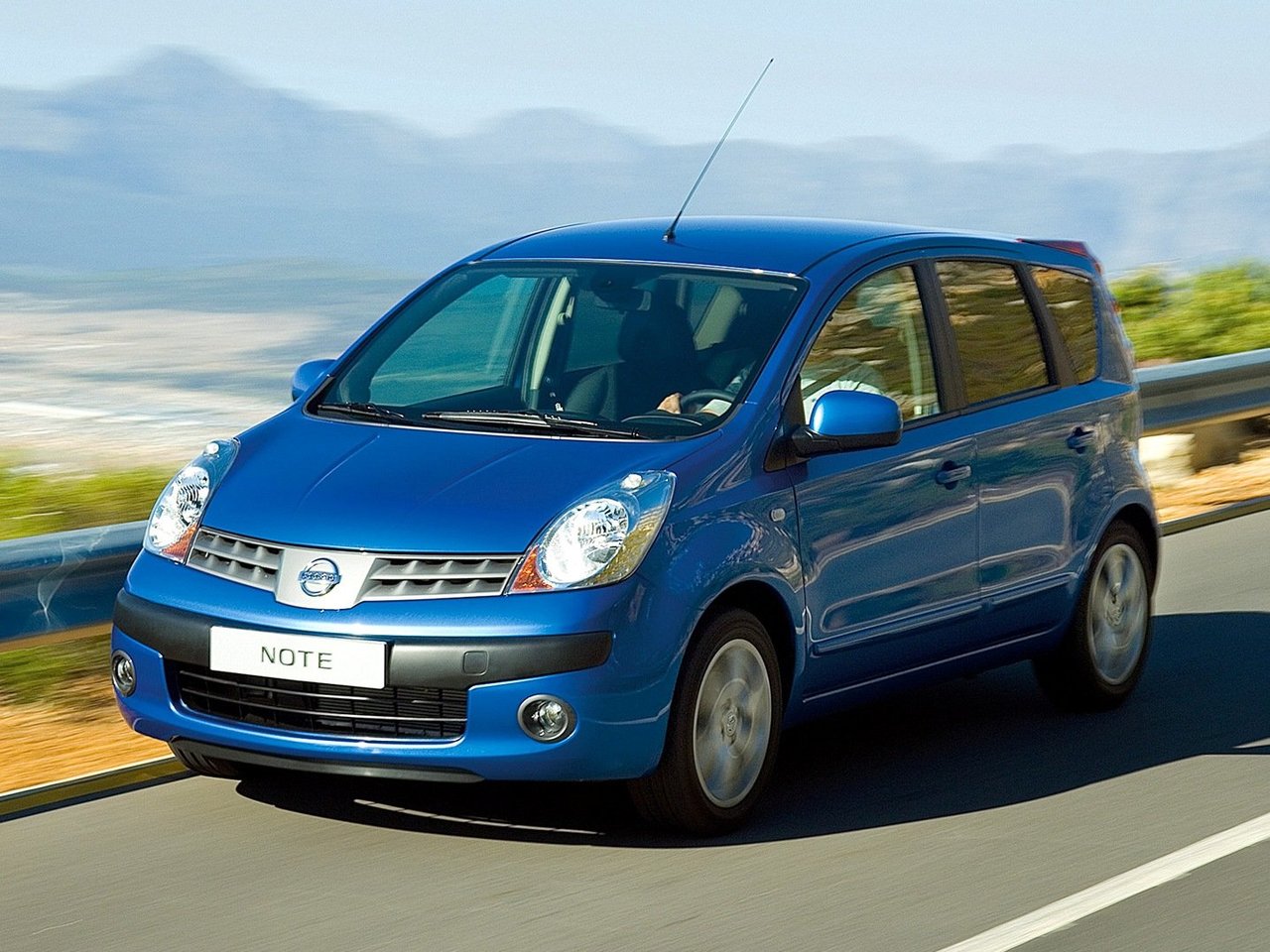 Nissan Note I, хэтчбек 5 дв.