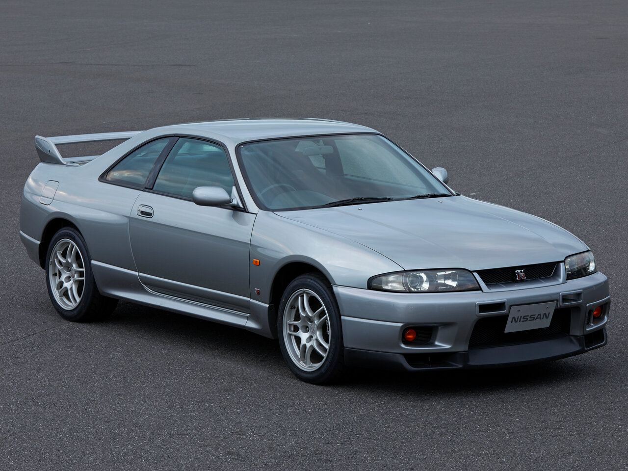 Nissan Skyline IX (R33), купе