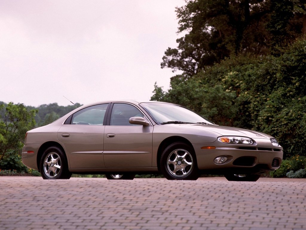 Oldsmobile Aurora II, седан
