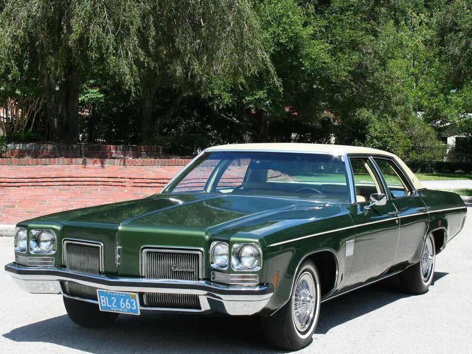 Oldsmobile Eighty-Eight VII, седан