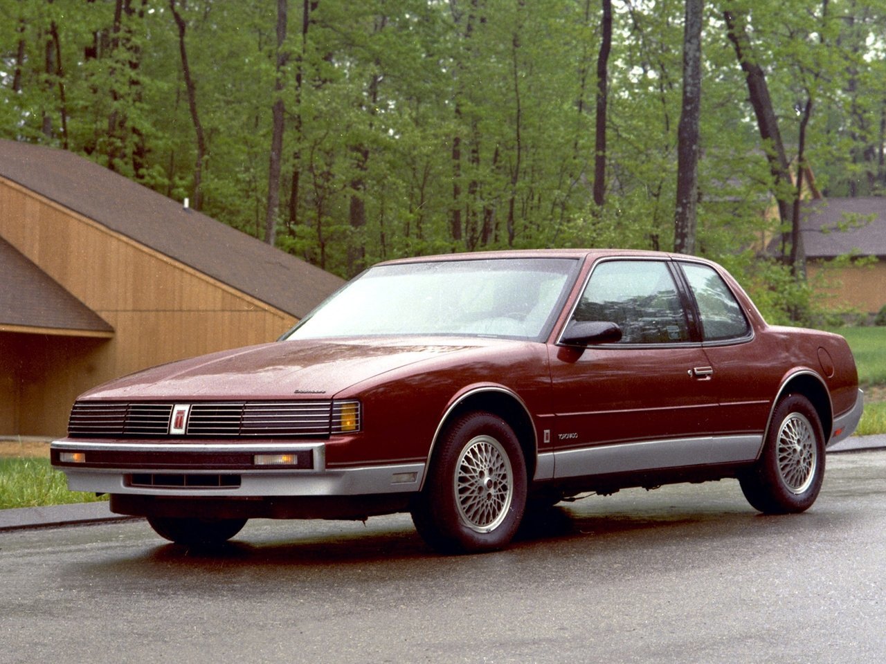 Oldsmobile Toronado IV, купе