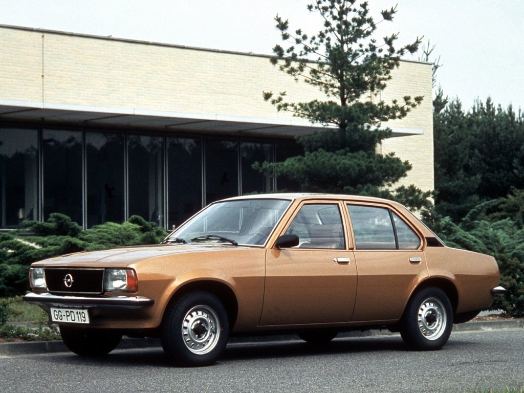 Opel Agila B, седан