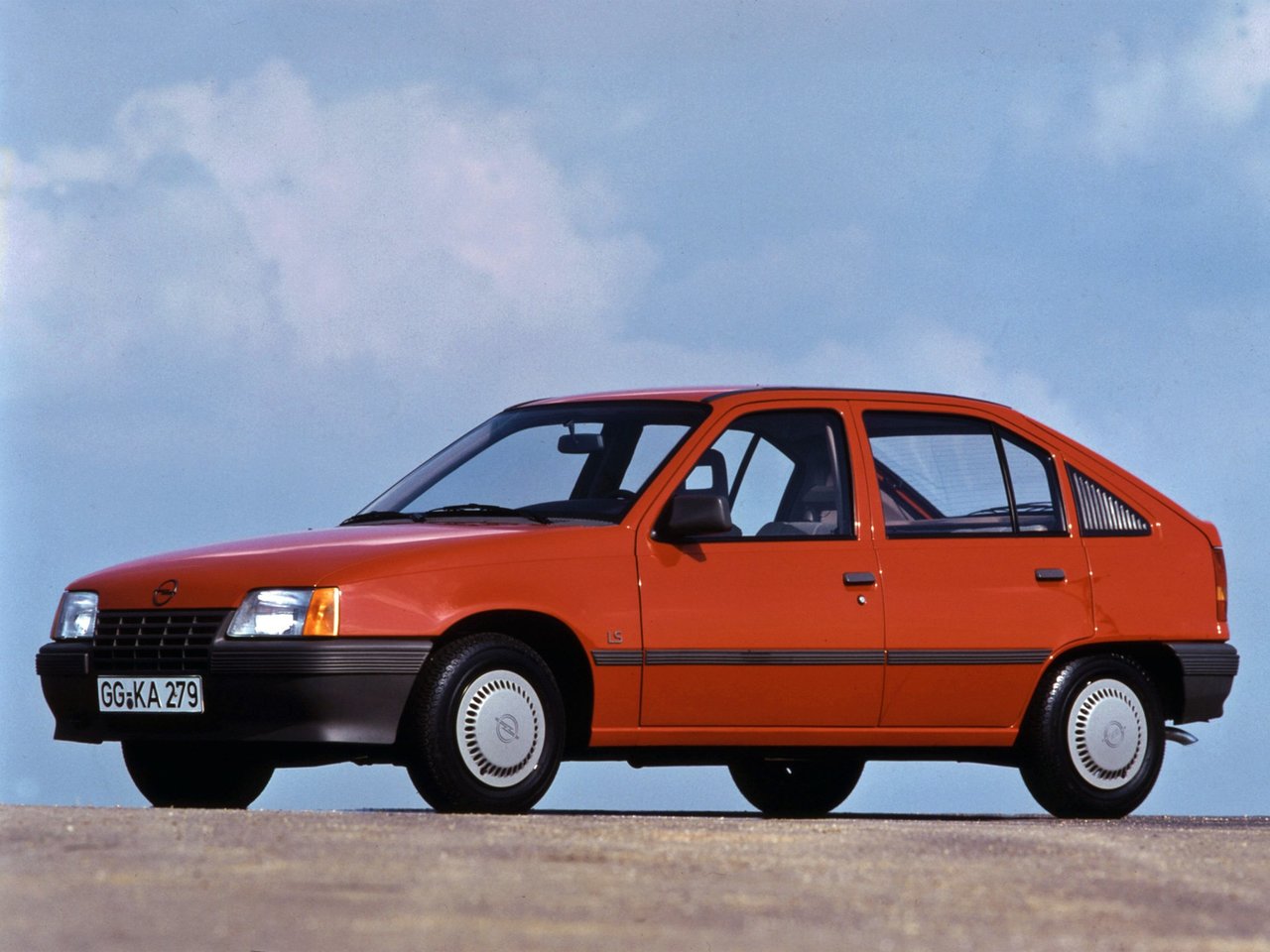 Opel Kadett E, хэтчбек 5 дв.