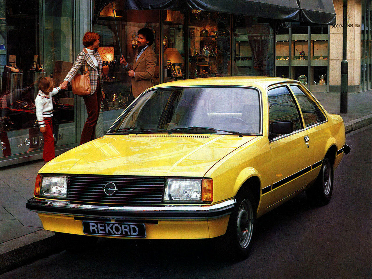 Opel Rekord E, седан 2 дв.