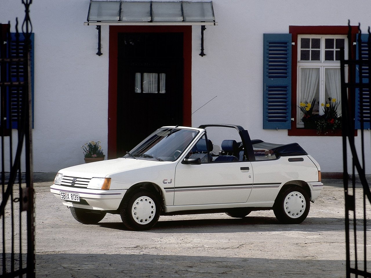 Peugeot 205 I, кабриолет