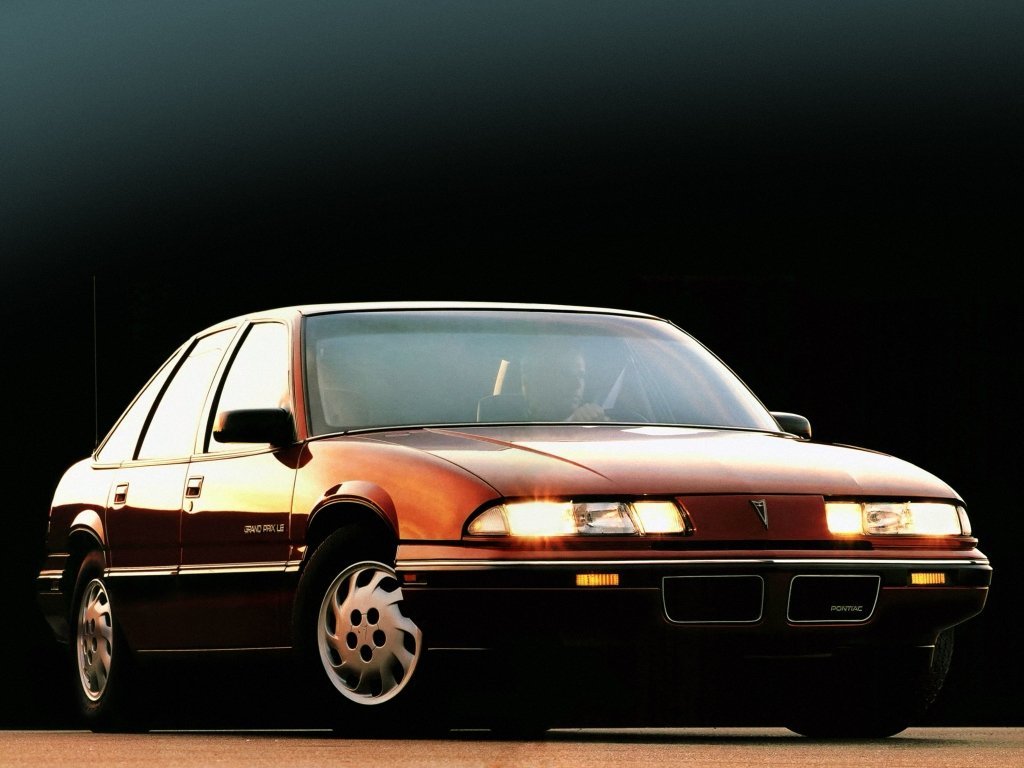Pontiac Grand Prix V, седан