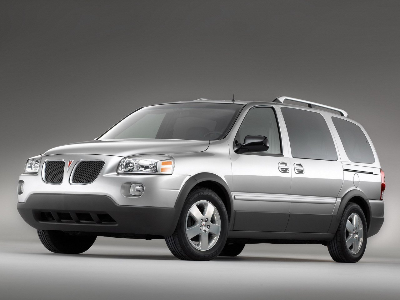 Pontiac Montana II SV6, минивэн