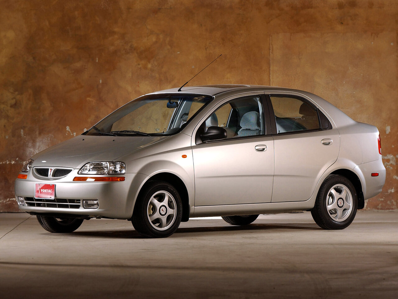 Pontiac Wave T200, седан