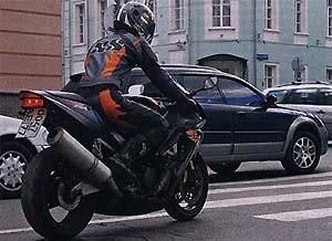 В Минске мотоциклист "поскользнулся"  и сломал ногу