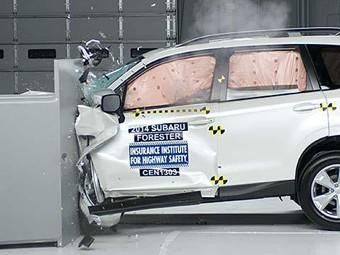 Subaru Forester получил высшую оценку за краш-тест (видео)