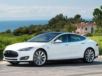 Электроседан Tesla Model S приспособят к немецким автобанам