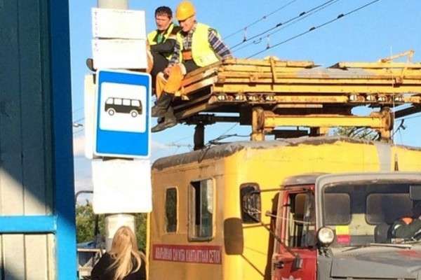 Троллейбус 23 в гродно расписание. Аварийная служба электросети Волгоград. Волгоград энергосети. Волгоград и Волжский троллейбус. Аварийная служба электросетей промышленного.