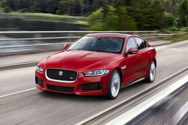 Jaguar рвется в средний класс: в Лондоне представлен новый седан XE