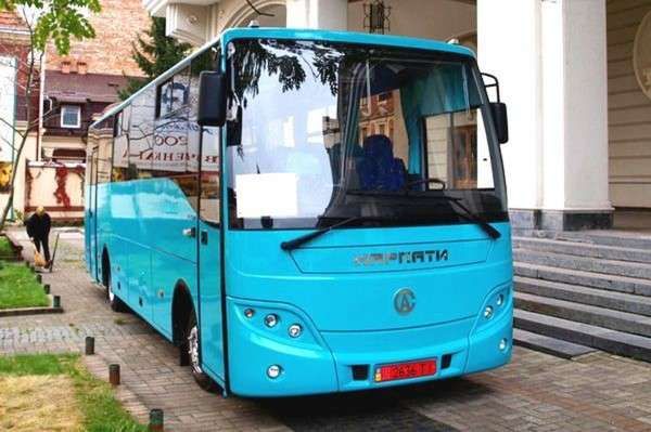 Компания "Стрый Авто" представила междугородный автобус A102 "Карпаты"
