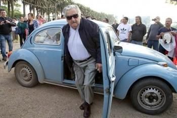 Президент Уругвая отказался продать свой старенький VW Beetle за миллион долларов