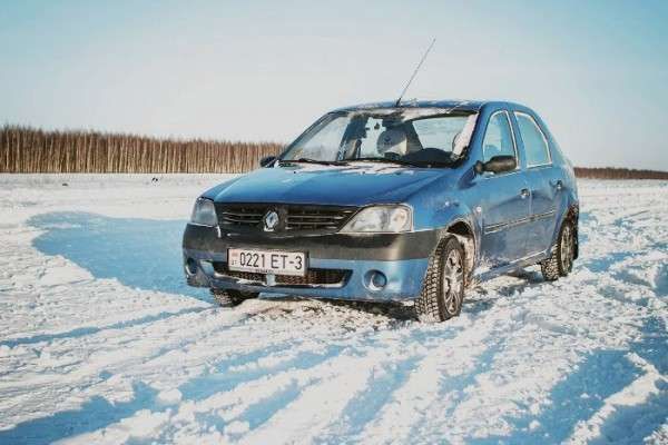 Покупка Renault Logan 2008 года за 1500 долларов в Москве: пациент скорее жив, чем мертв