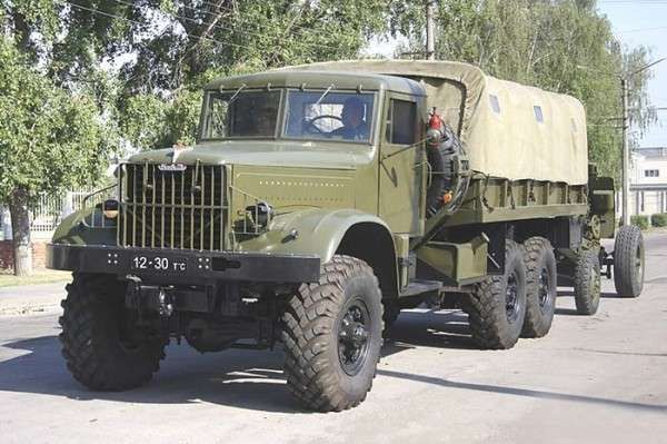 Армейскому внедорожнику КрАЗ-214 исполнилось 55 лет