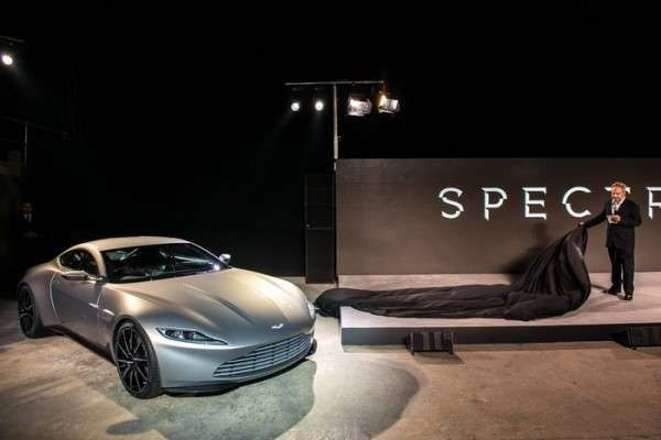 Aston Martin DB10: новый “экипаж” для агента 007