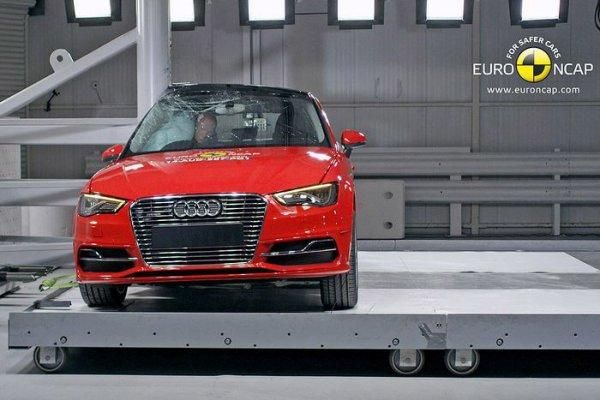 Краш-тесты EuroNCAP: "пятерка" для Jeep Renegade и Audi A3 Sportback E-Tron, "четверка" у нового KIA Soul