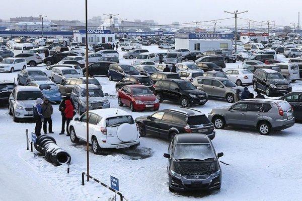 Рынок подержанных автомобилей в России снизился на 12,2% и по прогнозам экспертов продолжит падать