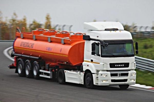 КАМАЗ продолжит продавать свои грузовики по программе утилизации и в 2015 году
