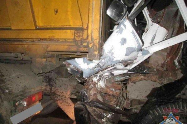 Завершено расследование ДТП с участием четырех грузовиков в Борисовском районе, в котором один из водителей погиб, а второй тяжело травмирован