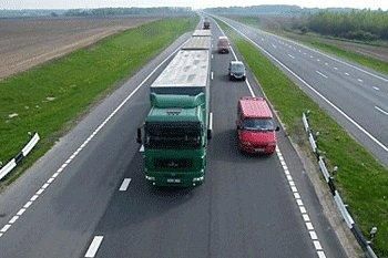Беларусь потеряла часть доходов из-за снижения транзита транспорта через свою территорию