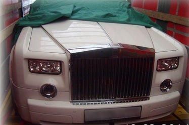Суд конфисковал Rolls-Royce Phantom, арестованный таможней