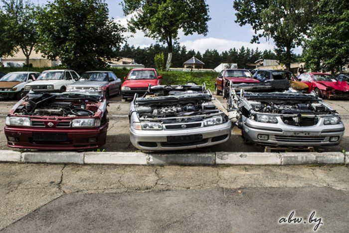 Фиат" за 600 рублей и "сигара" за 1 тыс. Какие машины можно купить на гродненско