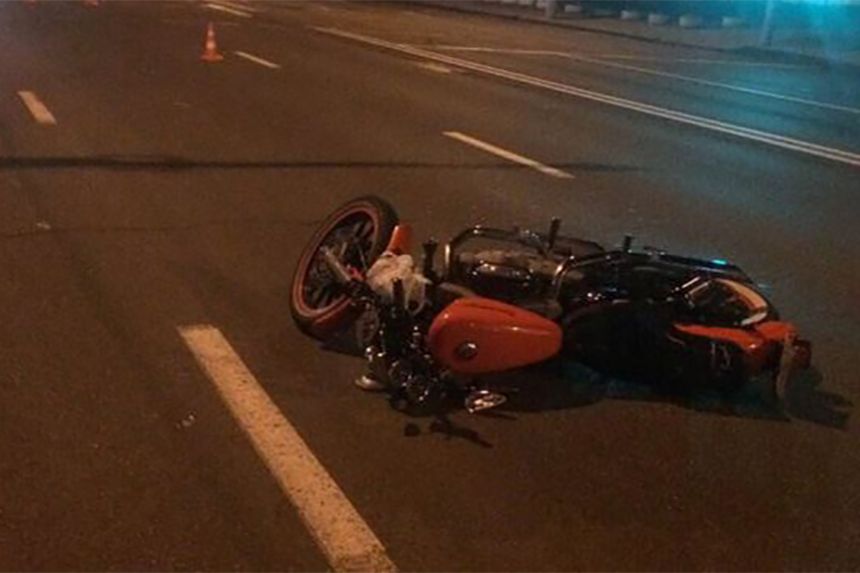 В столице байкер на Harley-Davidson сбил пешехода
